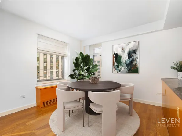 100 West 58th Street image 3 of 17