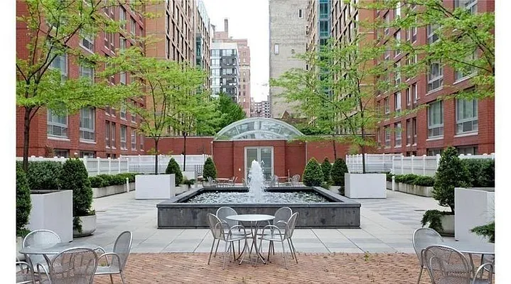 Rented by Compass | media 43