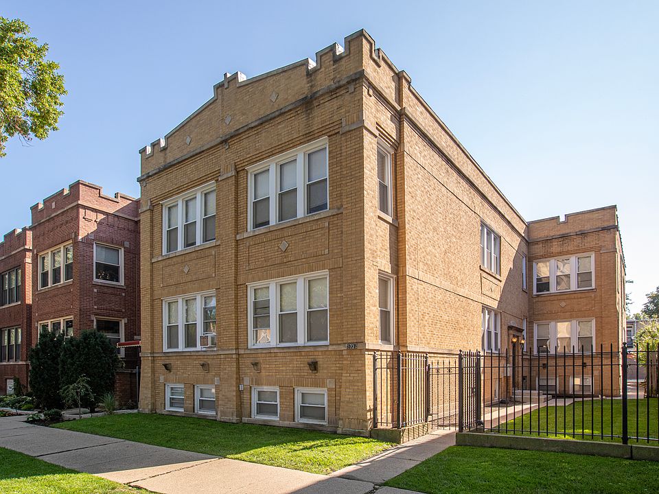 1st image of 5731 N Washtenaw Ave #1R