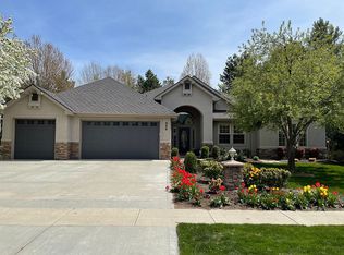 454 W Willow Trace Dr, Eagle, ID 83616