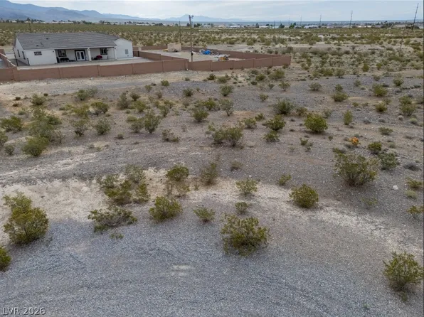 2910 E Pima Ln, Pahrump, NV 89048