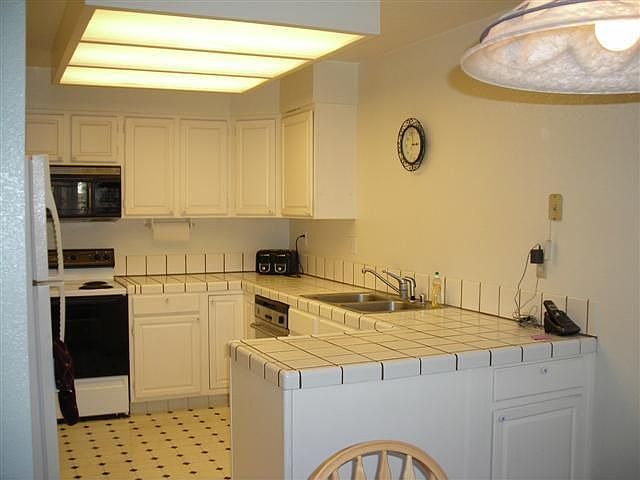 1st image of 476 Creekside Ln