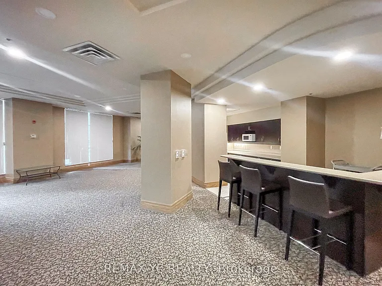 5500 Yonge St #409 — Photo 12