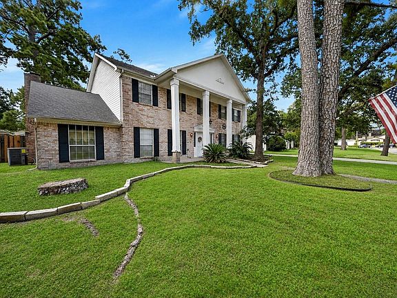 3rd image of 5407 Old Lodge Dr