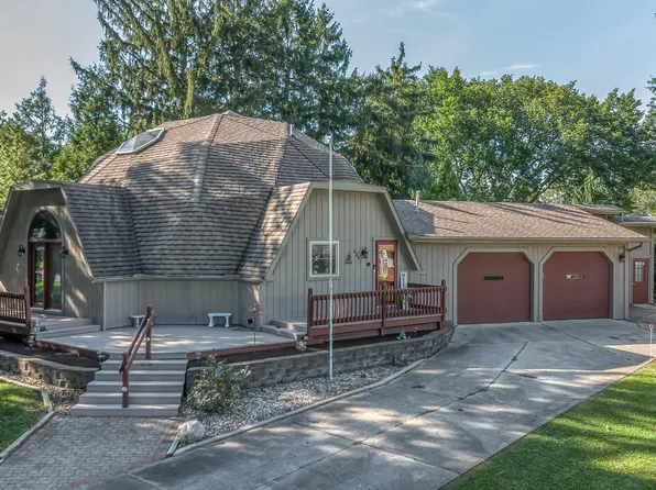 624 Marilyn Dr, Rossford, OH 43460