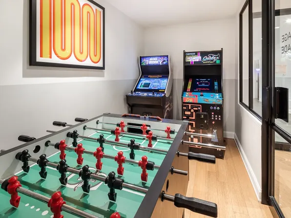 420 East 54th Street image 21 of 24