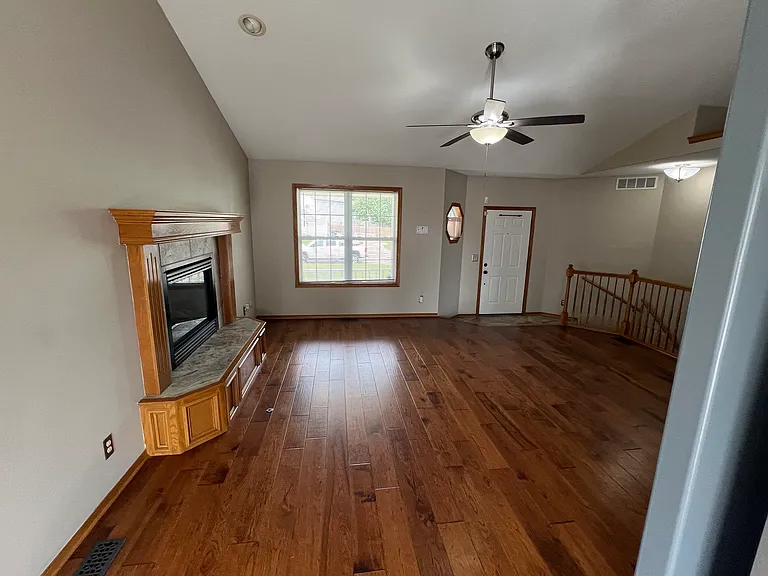 2430 S Gatewood St — Photo 7