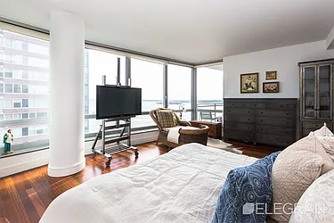 Rented by (Legacy) Elegran