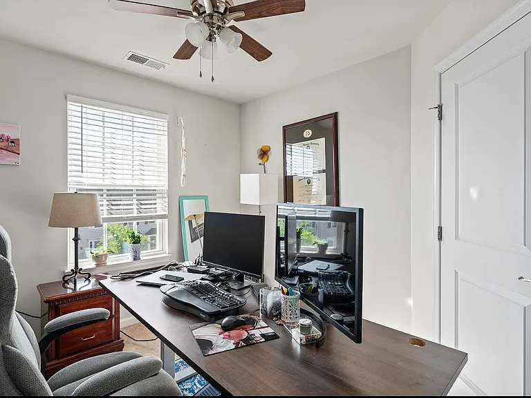 2066 Elm Tree Ct — Photo 9