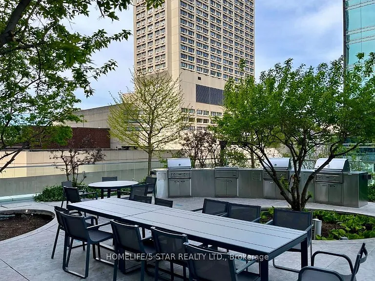 1 Bloor St E #4407 — Photo 25