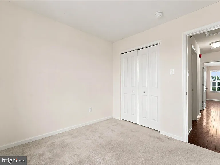 145 Mercer Ct — Photo 27