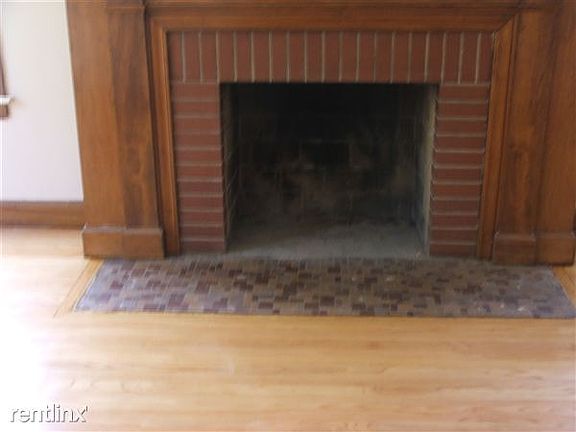 15844 edmore drive 005