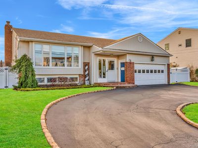 266 Bayview Avenue, Massapequa, NY, 11758