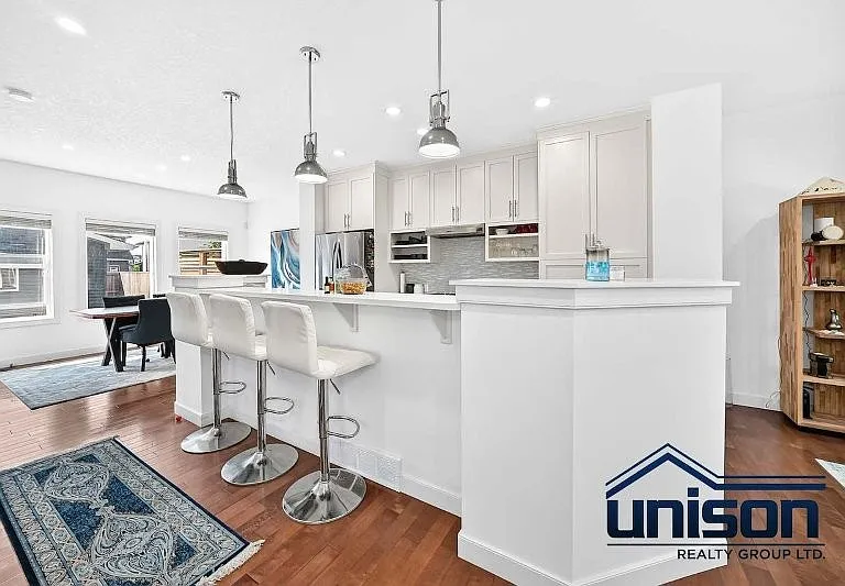 47 N Evanspark Rd NW — Photo 37