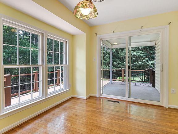 4th image of 15213 McConnell Ct