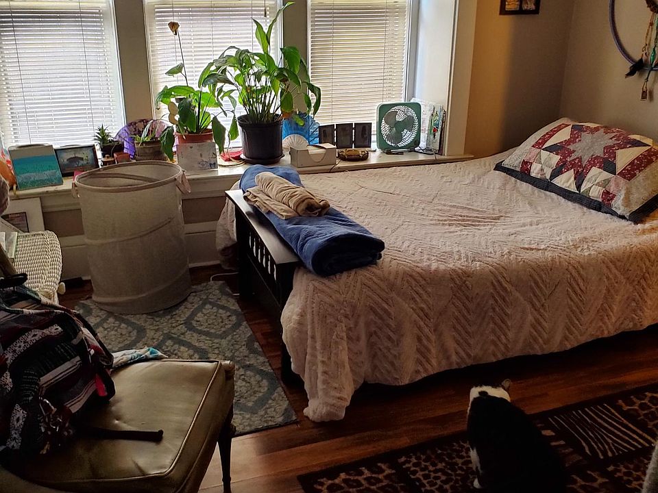 1st image of 1041 Jefferson Ave #1