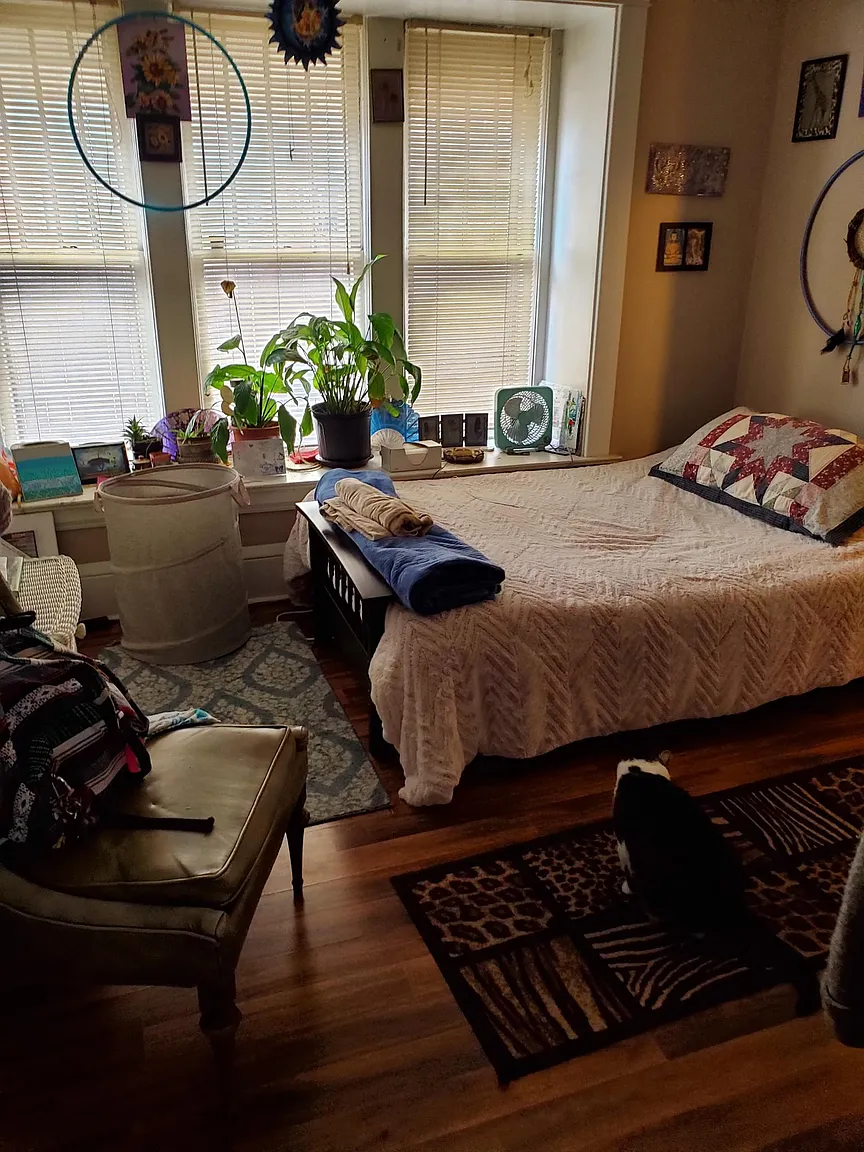 1041 Jefferson Ave #1 photo 1