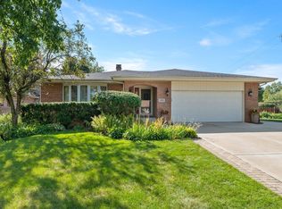 1351 Andrus Ave, Downers Grove, IL 60516