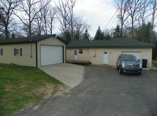 824 Westlawn St, Harrison, MI