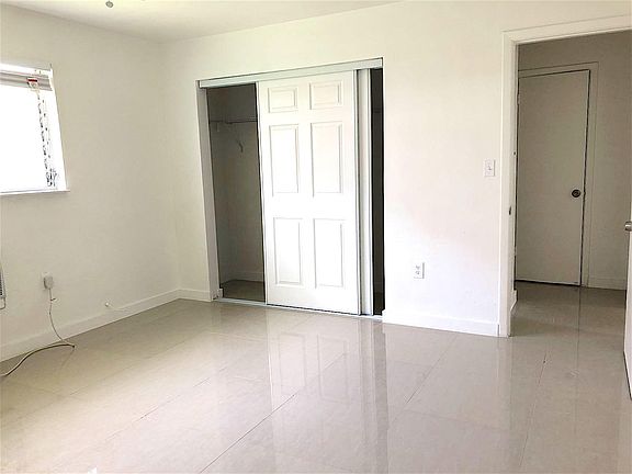 4th image of 9050 NE 8th Ave APT 8