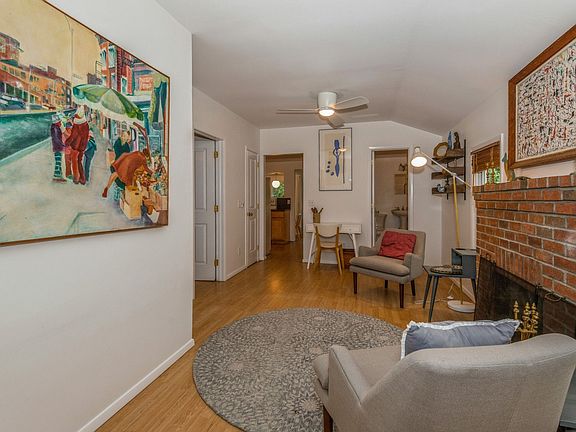 4th image of 26 Carver St
