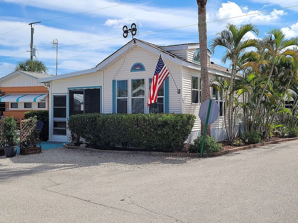 1995 Naples Mobile Home Park