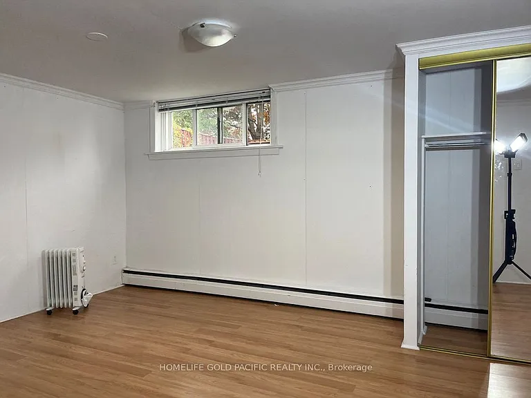 244 Maxwell St — Photo 10
