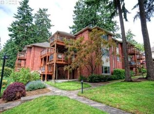212 Ridgeway Rd, Lake Oswego, OR 97034