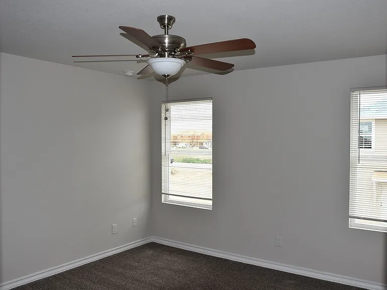 6418 Melanzane Ave — Photo 18