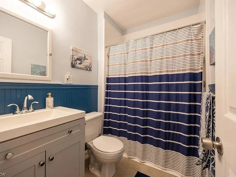 2100 Wascana Ave — Photo 8
