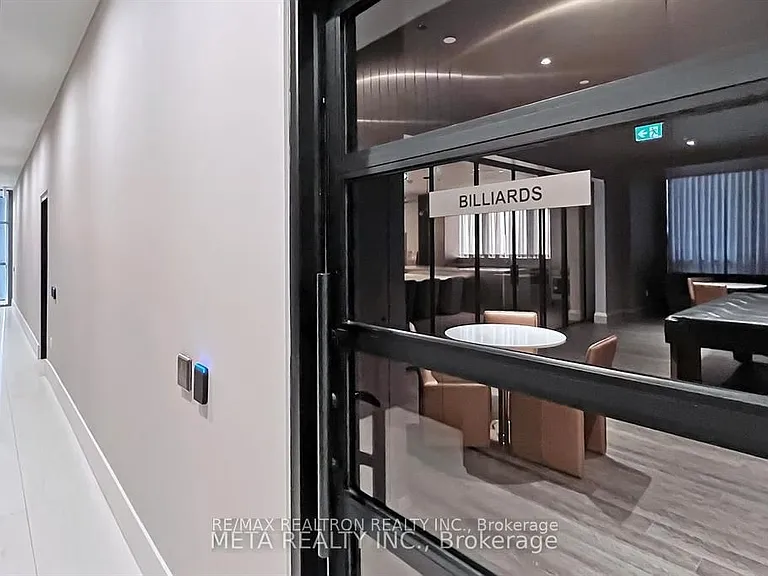 39 Roehampton Ave #4301 — Photo 30