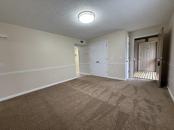 4th image of 113 Virgil Dr APT 1