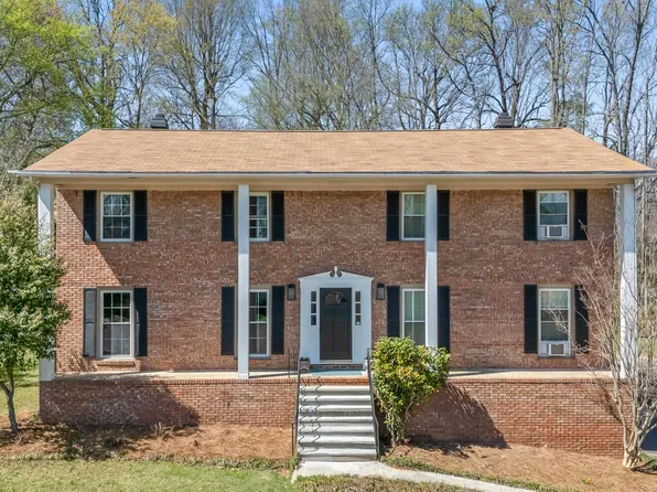 844 Linbard Ln, Vestavia, AL 35226