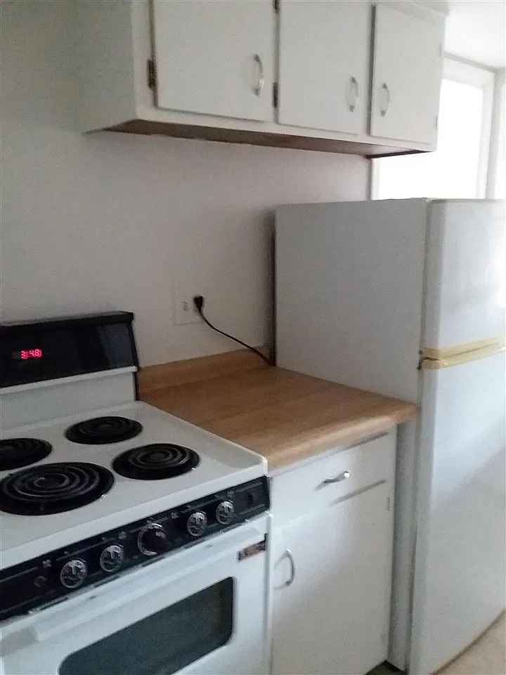 2 bed, 1.5 bath, 900 sqft, $900 — Photo 2