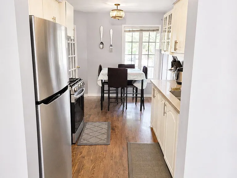 710 Stonebridge Ave — Photo 6