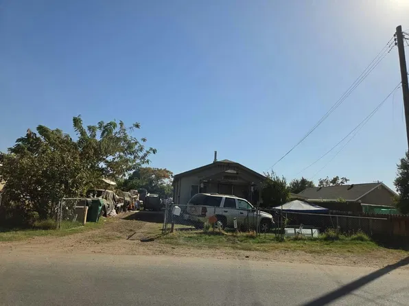 22237 Avenue 154, Porterville, CA 93257
