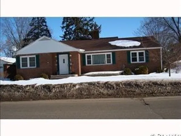 434 Bridgewater Ave, Chippewa Falls, WI 54729