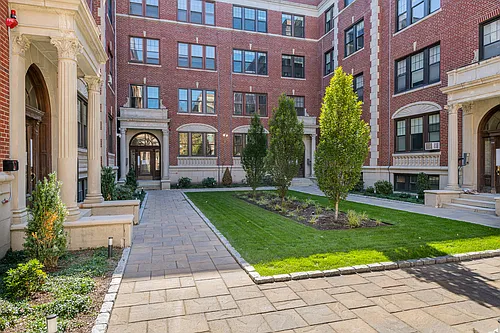 19 Forest St #A Photo 1