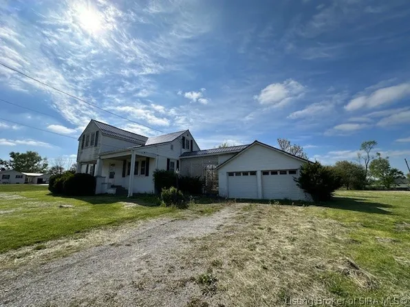 1214 W Market Street, Salem, IN 47167
