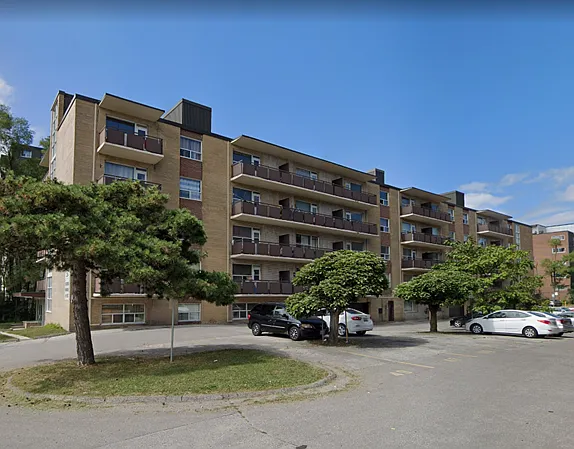 2356 Eglinton Ave E — Photo 11