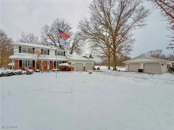 2470 Stiegler Rd, Valley City, OH 44280