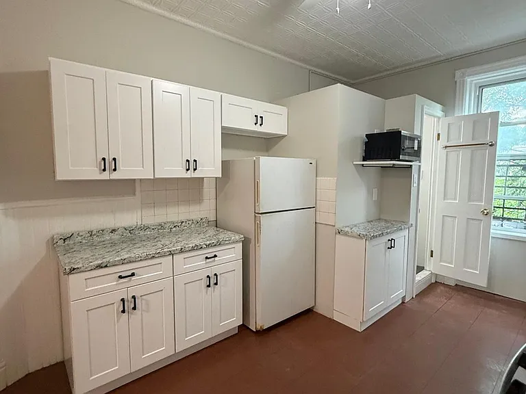 101 Sussex St #3R — Photo 1