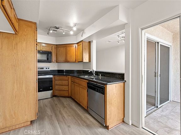 3rd image of 7641 Reseda Blvd Unit 126