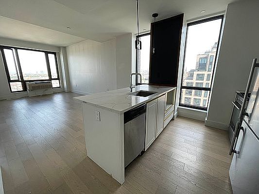 2nd image of 557 4th Ave #1106