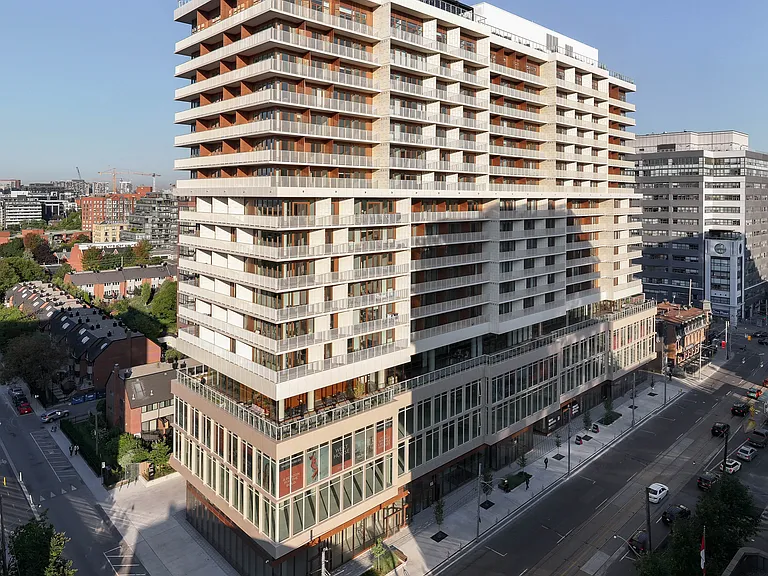 88 Bathurst St — Photo 29