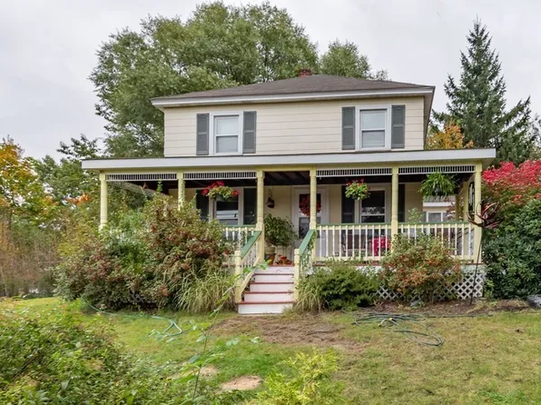 48 Hayden Rd, Groton, MA 01450
