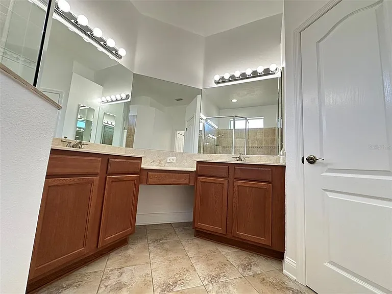 8120 Turkey Hill Ct — Photo 23