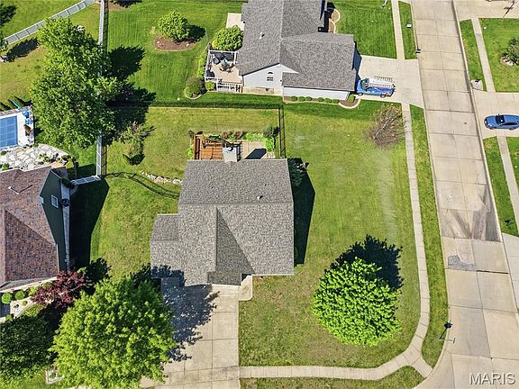 2nd image of 911 Pittsburg Landing Dr