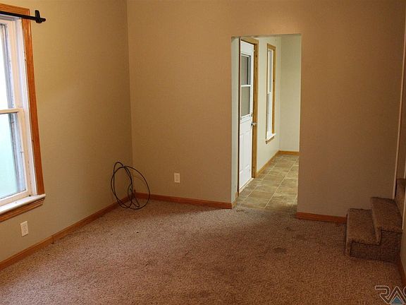 4th image of 117 S Lincoln Ave