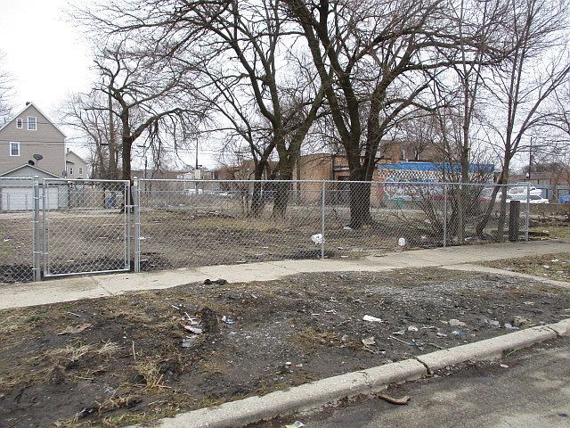 2nd image of 4733 W Superior St